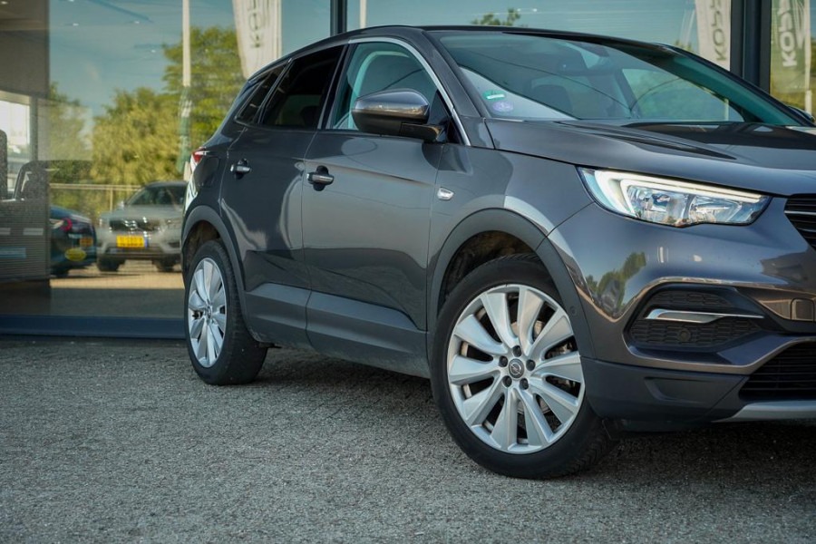 Opel Grandland X 1.2 Turbo Business Executive / Leder / Trekhaak / Stoelverwarming+ventilatie / Riem Vervangen