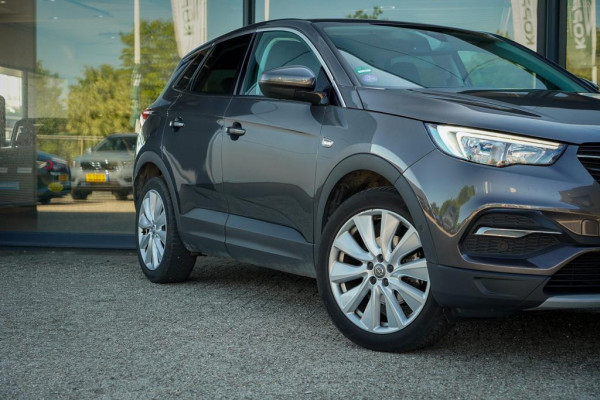 Opel Grandland X 1.2 Turbo Business Executive / Leder / Trekhaak / Stoelverwarming+ventilatie / Riem Vervangen