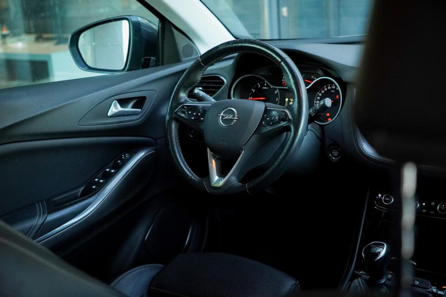 Opel Grandland X 1.2 Turbo Business Executive / Leder / Trekhaak / Stoelverwarming+ventilatie / Riem Vervangen
