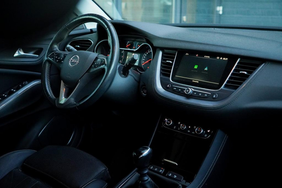 Opel Grandland X 1.2 Turbo Business Executive / Leder / Trekhaak / Stoelverwarming+ventilatie / Riem Vervangen