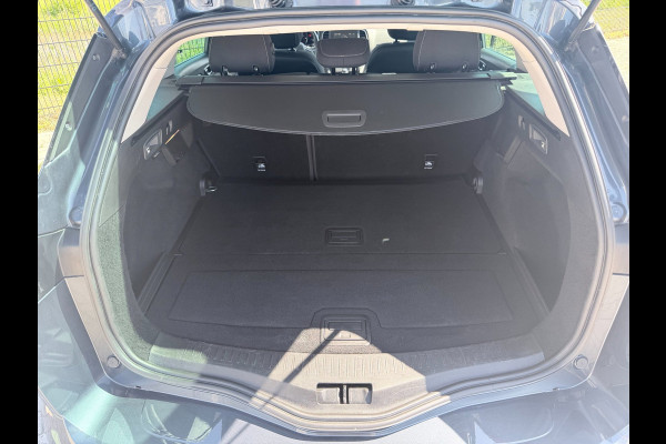 Renault Mégane Estate 1.3 TCe Limited | NAV | CarPlay| NAVI | Cruise Control |