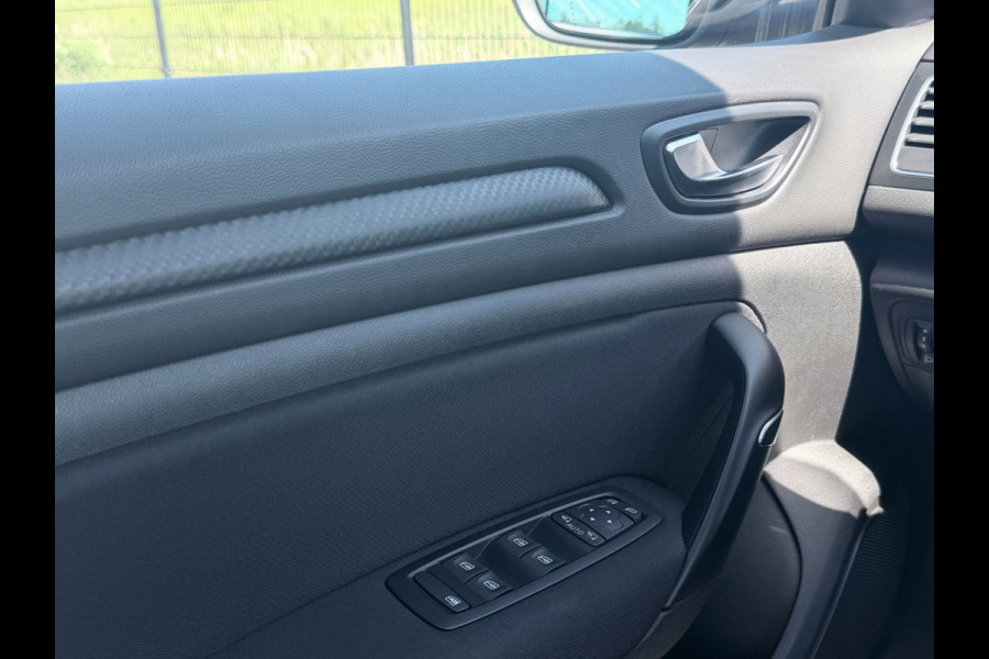 Renault Mégane Estate 1.3 TCe Limited | NAV | CarPlay| NAVI | Cruise Control |
