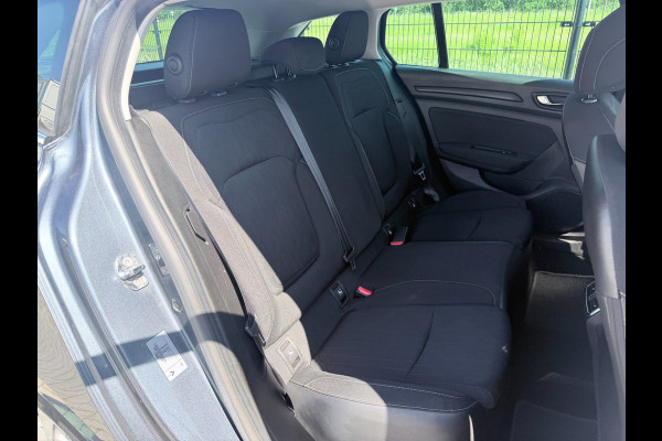 Renault Mégane Estate 1.3 TCe Limited | NAV | CarPlay| NAVI | Cruise Control |
