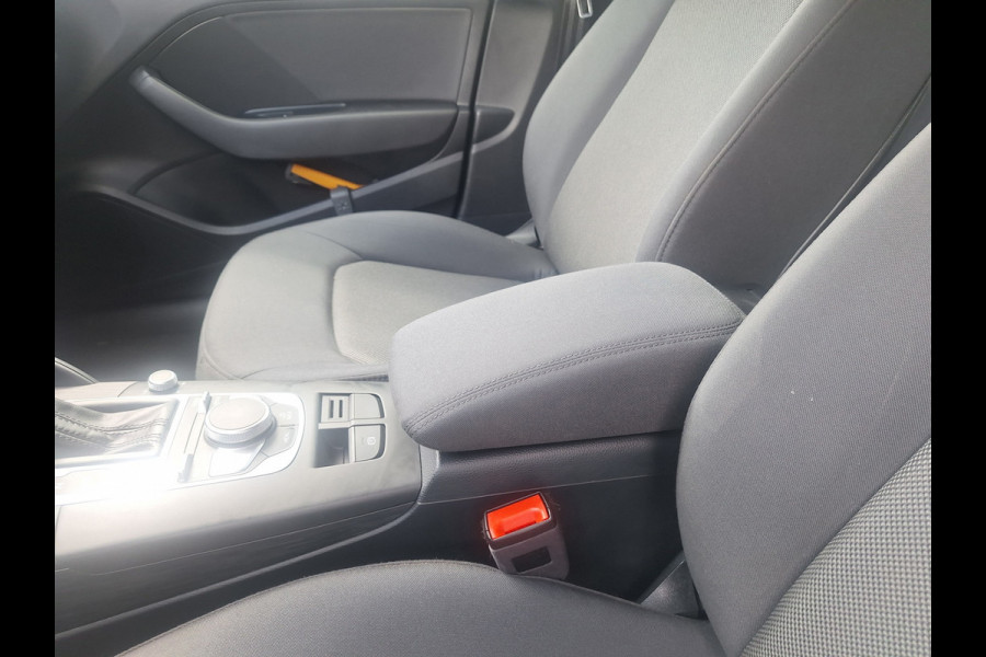 Audi A3 Limousine 1.0 TFSI Automaat PDC, LM Velgen