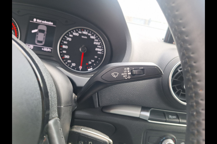 Audi A3 Limousine 1.0 TFSI Automaat PDC, LM Velgen