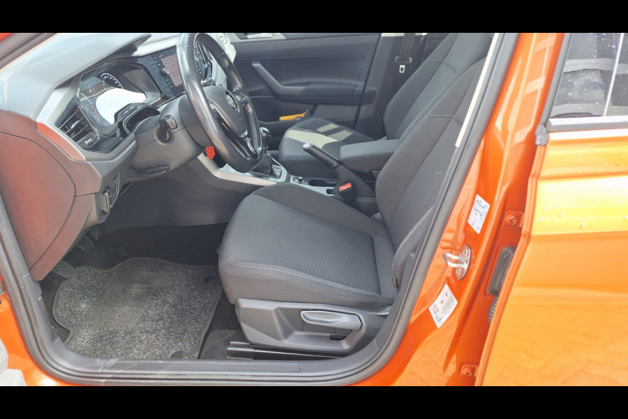 Volkswagen Polo 1.0 TSI Comfortline/Lm Velgen/Cruise/Apple car play/Pdc/Nl Auto