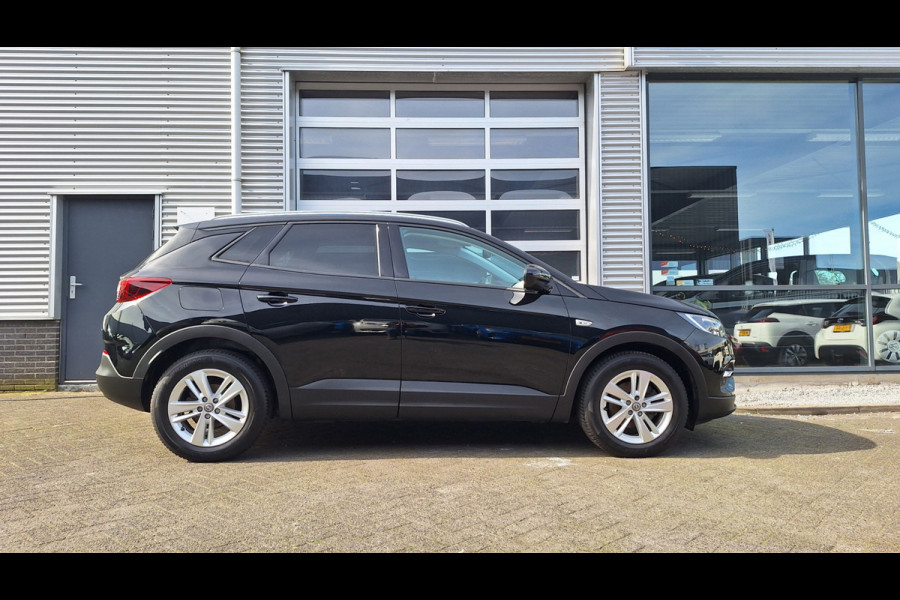 Opel Grandland X 1.2 Turbo Business +/Navigatie/Camera/Cruise/Trekhaak/Enz