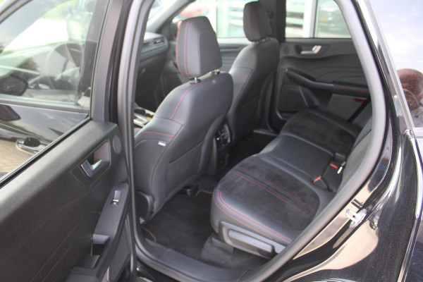 Ford Kuga 2.5 PHEV ST-Line X Orig NL Auto | Panoramadak | Head up Display | 19 inch | Wegklapbare trekhaak (elektrisch bedienbaar) | Winter Pack