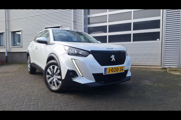 Peugeot 2008 1.2 PureTech Active /Wit Metalic/Navigatie/Pdc A/Cruise/