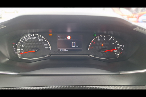 Peugeot 2008 1.2 PureTech Active /Wit Metalic/Navigatie/Pdc A/Cruise/