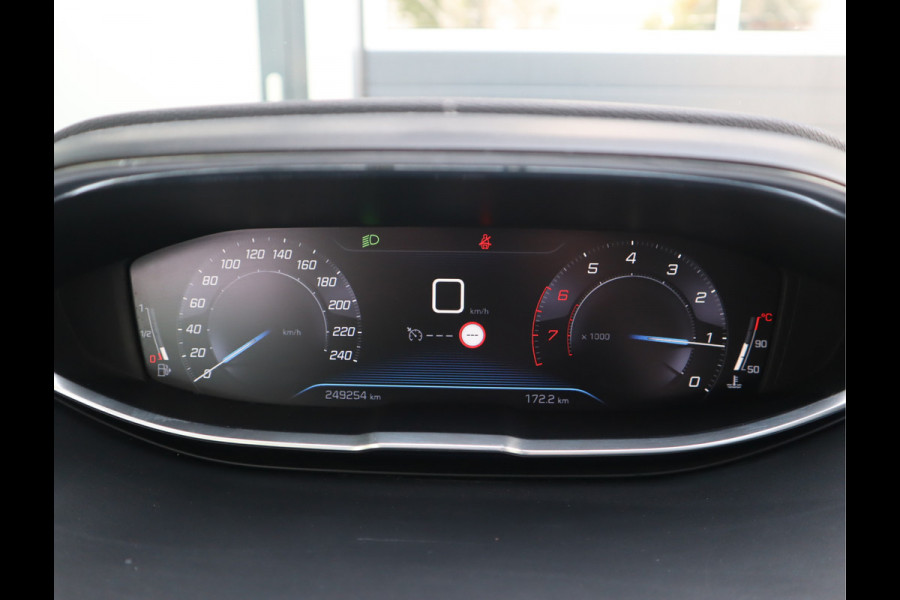 Peugeot 3008 1.2 PureTech Blue Lease Premium Airco / Navi / Trekh / Elekramen / All-season banden / Export