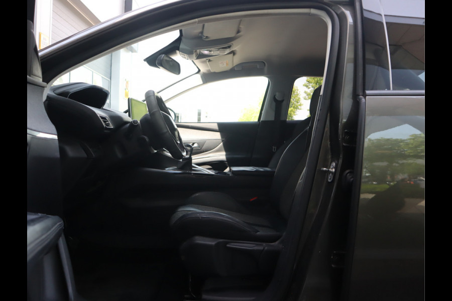 Peugeot 3008 1.2 PureTech Blue Lease Premium Airco / Navi / Trekh / Elekramen / All-season banden / Export