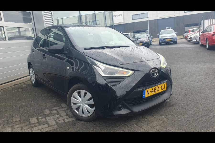 Toyota Aygo 1.0 VVT-i x-fun