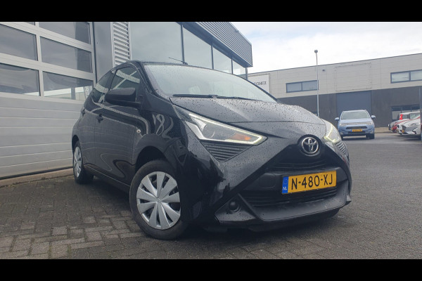 Toyota Aygo 1.0 VVT-i x-fun