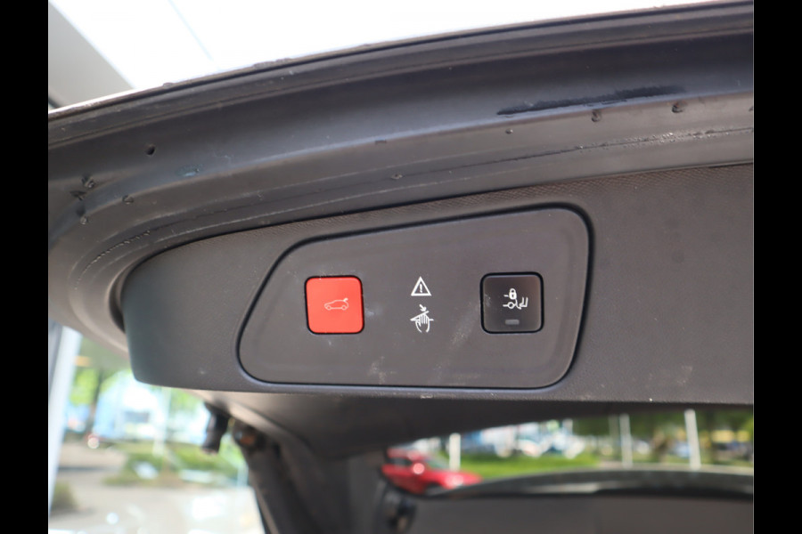 Peugeot 3008 1.2 PureTech Blue Lease Premium Airco / Navi / Trekh / Elekramen / All-season banden / Export