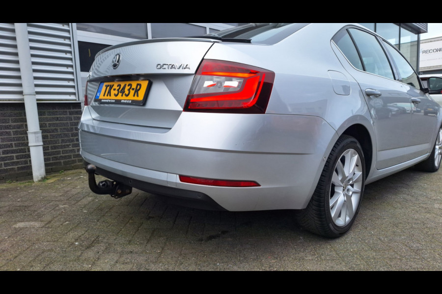 Škoda Octavia 1.5 TSI Sty Bus Automaat/Navigatie/Led/Cruise/Pdc V/A/Enz