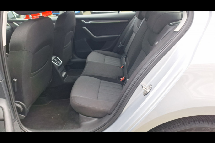 Škoda Octavia 1.5 TSI Sty Bus Automaat/Navigatie/Led/Cruise/Pdc V/A/Enz