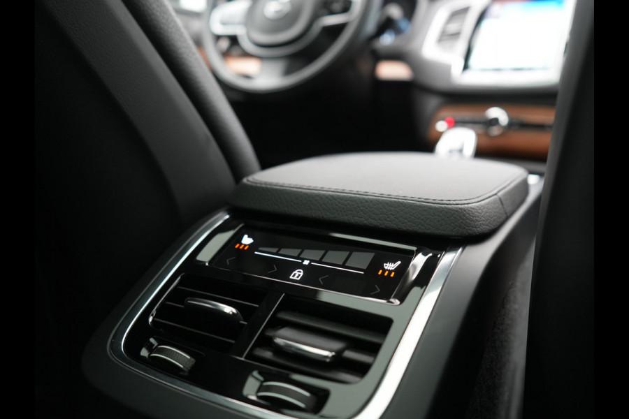 Volvo XC90 T8 Recharge AWD Plus Bright 7 Persoons LONG RANGE PHEV 455pk Dealer O.H. | Panodak | Adaptive Cruise | 360 Camera | Harman / Kardon | Lederen Sportstoelen Memory & Verwarmd | Keyless | Blis | Stuur Verwarmd | Apple Carplay | Navigatie | DAB | Plug In Hybrid |