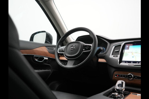 Volvo XC90 T8 Recharge AWD Plus Bright 7 Persoons LONG RANGE PHEV 455pk Dealer O.H. | Panodak | Adaptive Cruise | 360 Camera | Harman / Kardon | Lederen Sportstoelen Memory & Verwarmd | Keyless | Blis | Stuur Verwarmd | Apple Carplay | Navigatie | DAB | Plug In Hybrid |