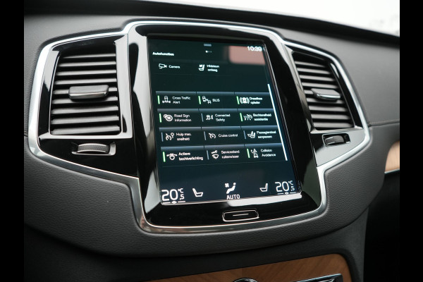 Volvo XC90 T8 Recharge AWD Plus Bright 7 Persoons LONG RANGE PHEV 455pk Dealer O.H. | Panodak | Adaptive Cruise | 360 Camera | Harman / Kardon | Lederen Sportstoelen Memory & Verwarmd | Keyless | Blis | Stuur Verwarmd | Apple Carplay | Navigatie | DAB | Plug In Hybrid |