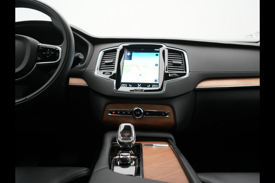 Volvo XC90 T8 Recharge AWD Plus Bright 7 Persoons LONG RANGE PHEV 455pk Dealer O.H. | Panodak | Adaptive Cruise | 360 Camera | Harman / Kardon | Lederen Sportstoelen Memory & Verwarmd | Keyless | Blis | Stuur Verwarmd | Apple Carplay | Navigatie | DAB | Plug In Hybrid |