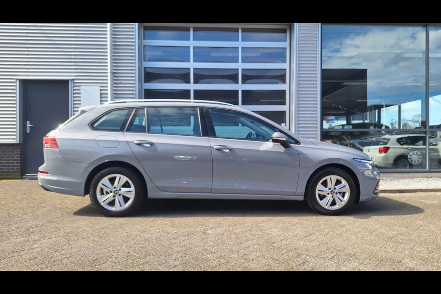 Volkswagen Golf Variant 1.0 TSI Life/Navigatie/Ecc/Cruise/Lm/Camera/Enz