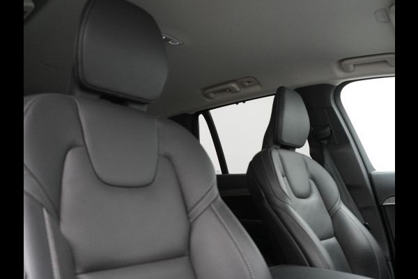 Volvo XC90 T8 Recharge AWD Plus Dark 7 Persoons LONG RANGE PHEV 455pk Dealer O.H. | Trekhaak Af Fabriek | Luchtvering | Adaptive Cruise | 360 Camera | Harman / Kardon | Lederen Sportstoelen Memory & Ventilatie | Keyless | Blis | Google Assistent | Stuur & Stoelen Verwarmd  | Plug In Hybrid |