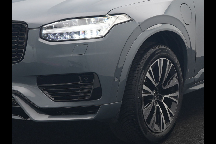 Volvo XC90 T8 Recharge AWD Plus Dark 7 Persoons LONG RANGE PHEV 455pk Dealer O.H. | Trekhaak Af Fabriek | Luchtvering | Adaptive Cruise | 360 Camera | Harman / Kardon | Lederen Sportstoelen Memory & Ventilatie | Keyless | Blis | Google Assistent | Stuur & Stoelen Verwarmd  | Plug In Hybrid |