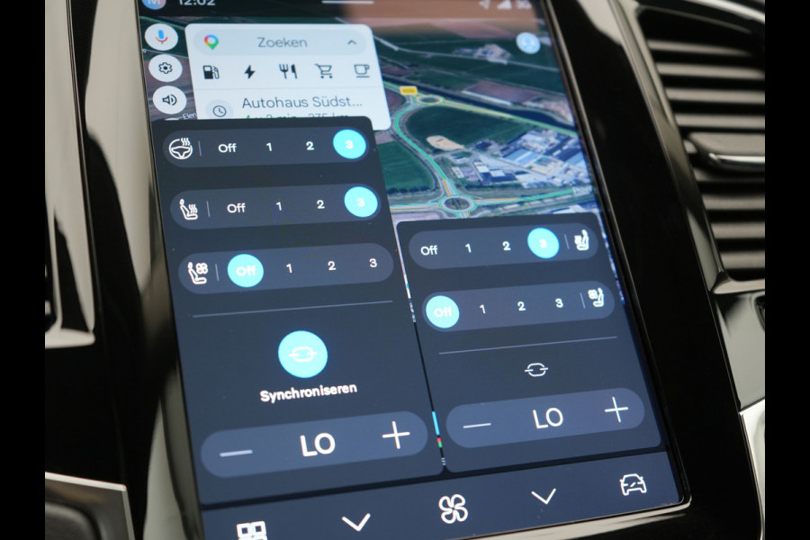 Volvo XC90 T8 Recharge AWD Plus Dark 7 Persoons LONG RANGE PHEV 455pk Dealer O.H. | Trekhaak Af Fabriek | Luchtvering | Adaptive Cruise | 360 Camera | Harman / Kardon | Lederen Sportstoelen Memory & Ventilatie | Keyless | Blis | Google Assistent | Stuur & Stoelen Verwarmd  | Plug In Hybrid |