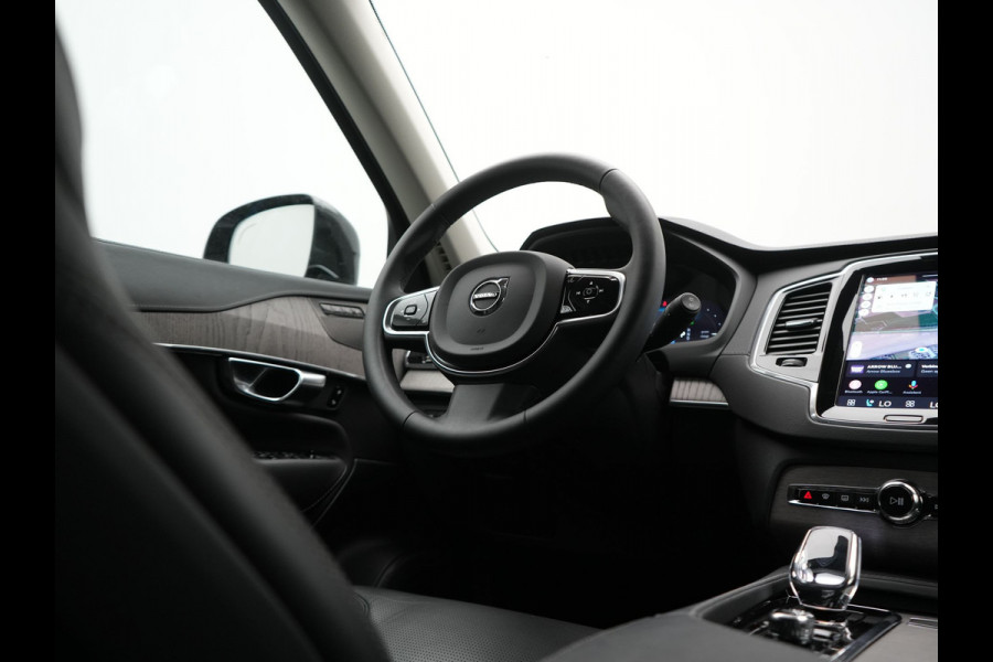 Volvo XC90 T8 Recharge AWD Plus Dark 7 Persoons LONG RANGE PHEV 455pk Dealer O.H. | Trekhaak Af Fabriek | Luchtvering | Adaptive Cruise | 360 Camera | Harman / Kardon | Lederen Sportstoelen Memory & Ventilatie | Keyless | Blis | Google Assistent | Stuur & Stoelen Verwarmd  | Plug In Hybrid |