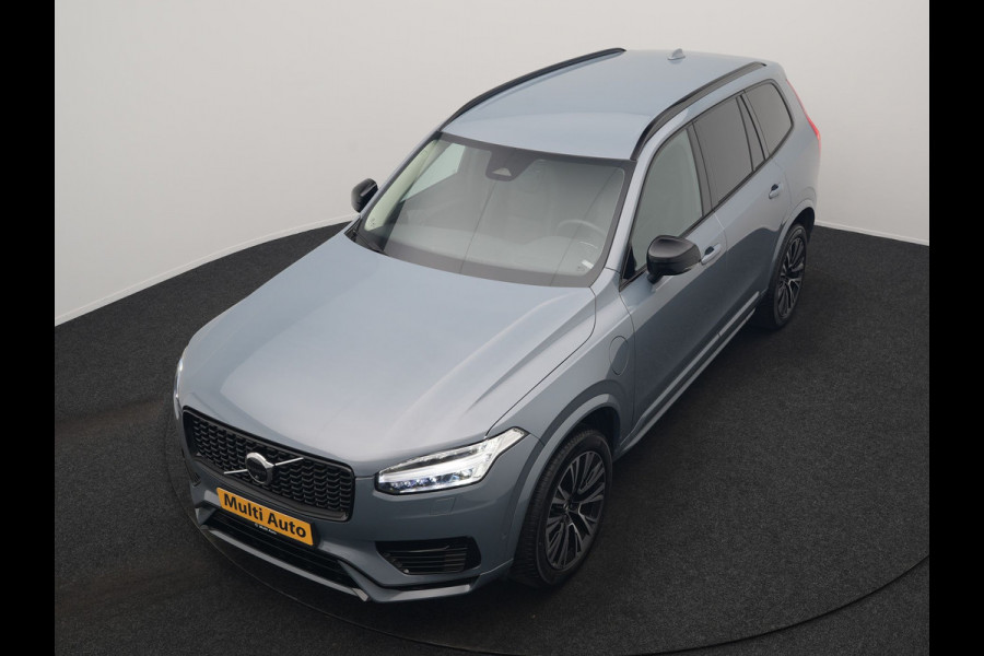 Volvo XC90 T8 Recharge AWD Plus Dark 7 Persoons LONG RANGE PHEV 455pk Dealer O.H. | Trekhaak Af Fabriek | Luchtvering | Adaptive Cruise | 360 Camera | Harman / Kardon | Lederen Sportstoelen Memory & Ventilatie | Keyless | Blis | Google Assistent | Stuur & Stoelen Verwarmd  | Plug In Hybrid |