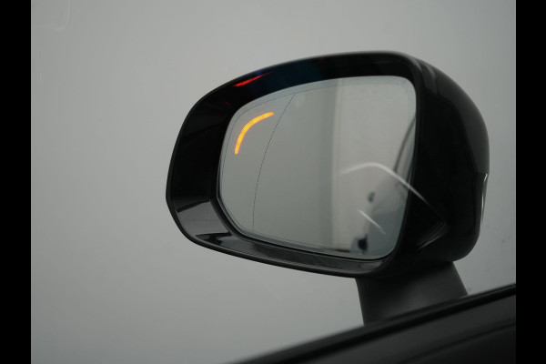 Volvo XC90 T8 Recharge AWD Plus Dark 7 Persoons LONG RANGE PHEV 455pk Dealer O.H. | Trekhaak Af Fabriek | Luchtvering | Adaptive Cruise | 360 Camera | Harman / Kardon | Lederen Sportstoelen Memory & Ventilatie | Keyless | Blis | Google Assistent | Stuur & Stoelen Verwarmd  | Plug In Hybrid |