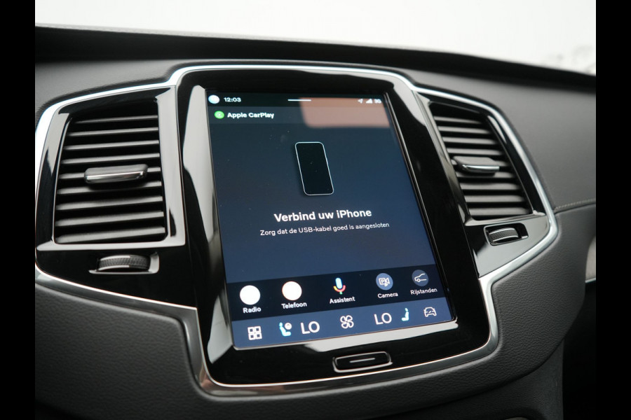 Volvo XC90 T8 Recharge AWD Plus Dark 7 Persoons LONG RANGE PHEV 455pk Dealer O.H. | Trekhaak Af Fabriek | Luchtvering | Adaptive Cruise | 360 Camera | Harman / Kardon | Lederen Sportstoelen Memory & Ventilatie | Keyless | Blis | Google Assistent | Stuur & Stoelen Verwarmd  | Plug In Hybrid |