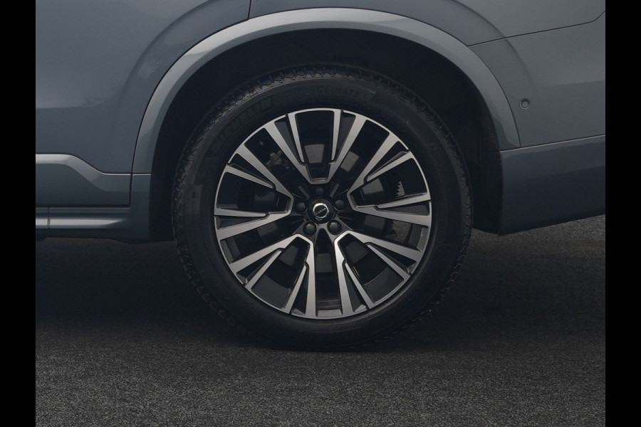 Volvo XC90 T8 Recharge AWD Plus Dark 7 Persoons LONG RANGE PHEV 455pk Dealer O.H. | Trekhaak Af Fabriek | Luchtvering | Adaptive Cruise | 360 Camera | Harman / Kardon | Lederen Sportstoelen Memory & Ventilatie | Keyless | Blis | Google Assistent | Stuur & Stoelen Verwarmd  | Plug In Hybrid |