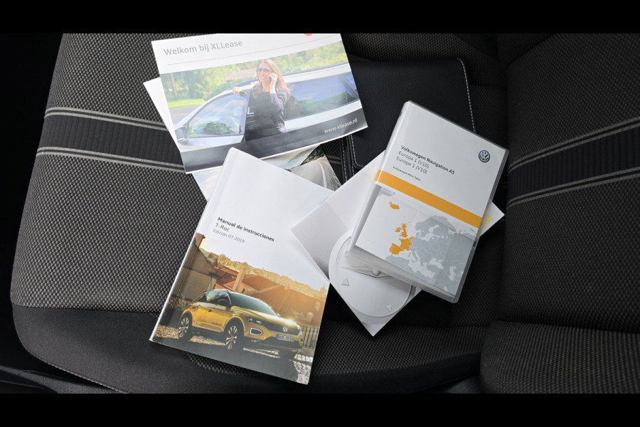 Volkswagen T-Roc 1.5 TSI Sport Automaat*Nav*Pdc*Cruise*Trekhaak*Enz