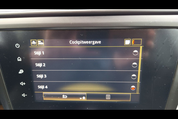 Renault Kadjar 1.3 TCe Limited/Automaat/Nav*Pdc*Trekhaak*1500kg trekgewicht*Enz