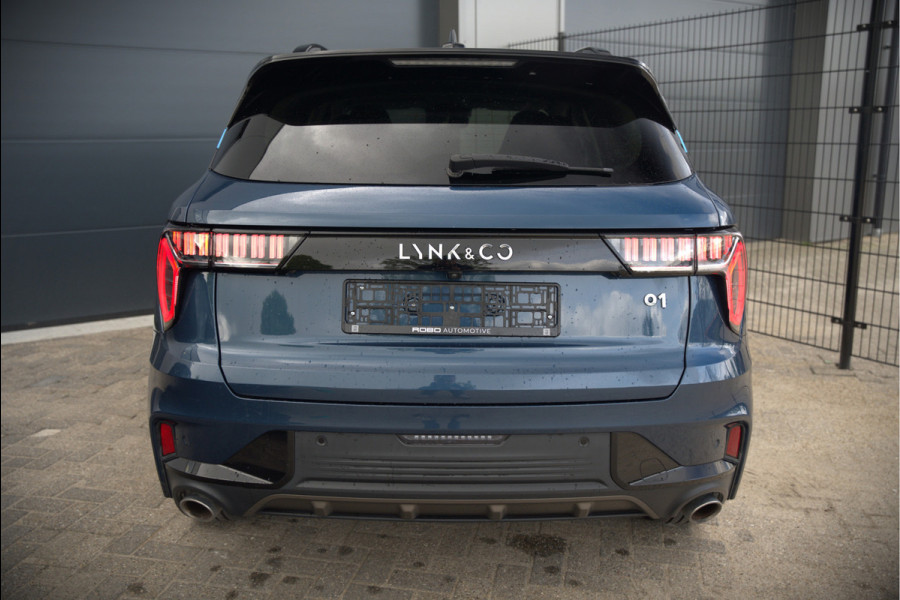 Lynk & Co 01 1.5 | Panoramadak | Stoelverwarming | Keyless | Apple Carplay | Adaptive Cruise Control | Infinity | Navigatie | Camera | Parkeersensoren |