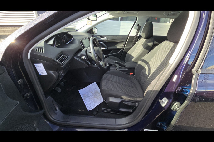 Peugeot 308 SW 1.2 PureTech Blue Lease Executive
