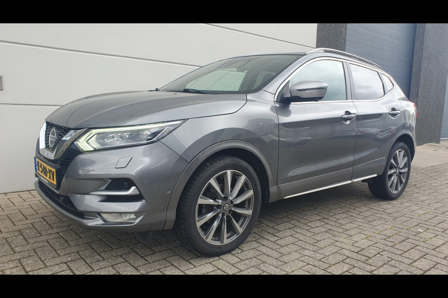 Nissan QASHQAI 1.3 DIG-T Tekna +