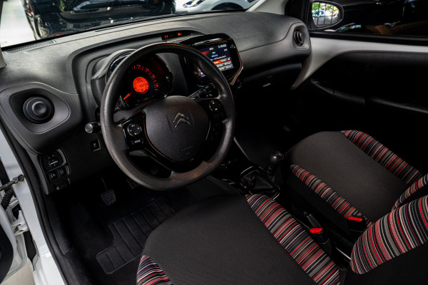 Citroën C1 1.0 VTi Camera LED Airco Cruise C. Stoelverwarm. Navi Apple Carplay Android Auto BTW auto! 1e Eigenaar! Dealer onderhouden!