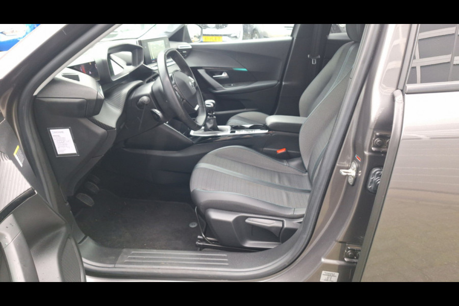 Peugeot 2008 1.2 PureTech Blue Lease Allure*Navigatie*Trekhaak*Camera*Lm Velgen*Enz