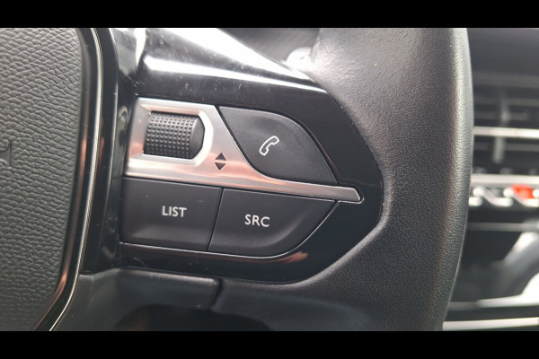 Peugeot 2008 1.2 PureTech Blue Lease Allure*Navigatie*Trekhaak*Camera*Lm Velgen*Enz