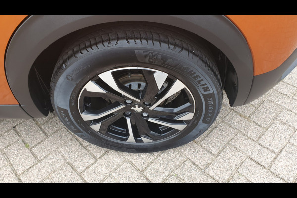 Peugeot 2008 1.2 PureTech Allure Automaat/Nav/Camera/18 Inch/Cruise/Enz/
