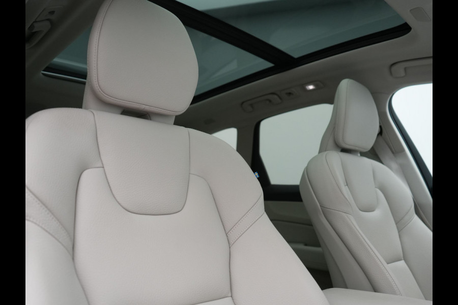 Volvo XC60 T6 AWD R-Design LONG RANGE PHEV 350pk Dealer O.H. | Trekhaak Af Fabriek | Panodak | Adaptive Cruise | 360 Camera | Harman / Kardon | Lederen Sportstoelen Memory & Verwarmd | Blis | Keyless | Google Assistent | Apple Carplay | DAB | Plug In Hybrid |