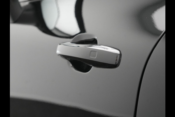 Volvo XC60 T6 AWD R-Design LONG RANGE PHEV 350pk Dealer O.H. | Trekhaak Af Fabriek | Panodak | Adaptive Cruise | 360 Camera | Harman / Kardon | Lederen Sportstoelen Memory & Verwarmd | Blis | Keyless | Google Assistent | Apple Carplay | DAB | Plug In Hybrid |
