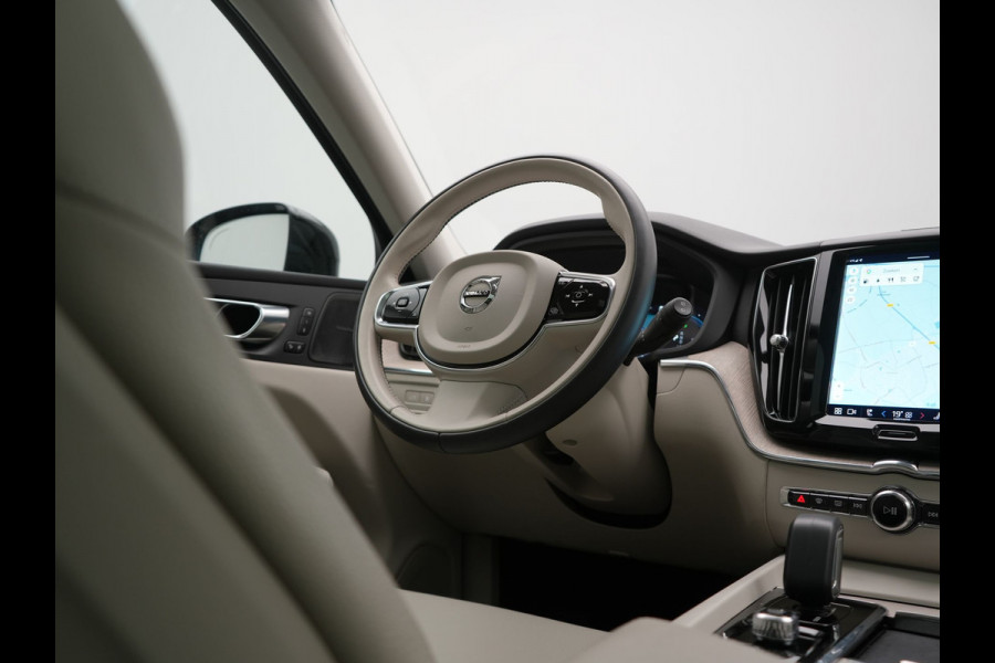 Volvo XC60 T6 AWD R-Design LONG RANGE PHEV 350pk Dealer O.H. | Trekhaak Af Fabriek | Panodak | Adaptive Cruise | 360 Camera | Harman / Kardon | Lederen Sportstoelen Memory & Verwarmd | Blis | Keyless | Google Assistent | Apple Carplay | DAB | Plug In Hybrid |