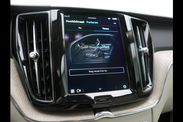 Volvo XC60 T6 AWD R-Design LONG RANGE PHEV 350pk Dealer O.H. | Trekhaak Af Fabriek | Panodak | Adaptive Cruise | 360 Camera | Harman / Kardon | Lederen Sportstoelen Memory & Verwarmd | Blis | Keyless | Google Assistent | Apple Carplay | DAB | Plug In Hybrid |