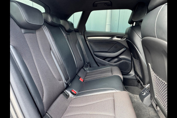 Audi A3 Sportback 1.5 TFSI Automaat S Line Edition * Optiek Zwart * Navigatie * Cruise Control *