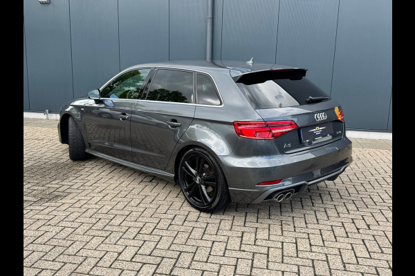 Audi A3 Sportback 1.5 TFSI Automaat S Line Edition * Optiek Zwart * Navigatie * Cruise Control *