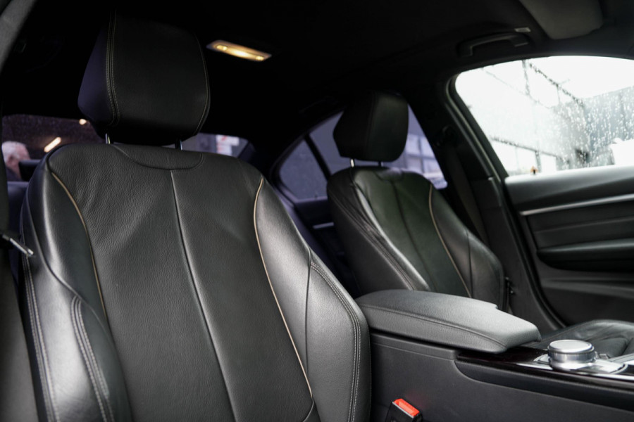 BMW 3-serie 340i M Sport Edition | Memory | Climate | Leder | M-Performance Uitlaat Systeem